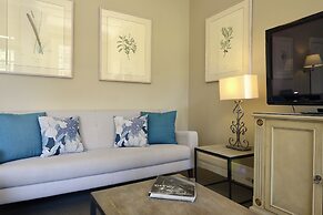 The Russell Boutique Hotel