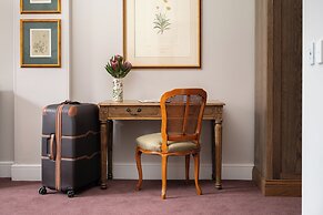 The Russell Boutique Hotel