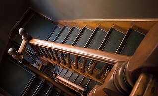 The Russell Boutique Hotel