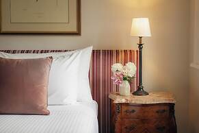 The Russell Boutique Hotel