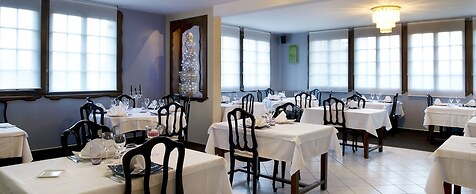 HOTEL Les Peyrières