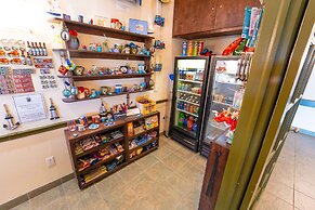 Super 8 by Wyndham Amherst NS