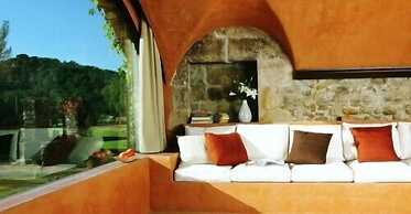Mas Salvi Country Boutique Hotel