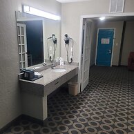 Travelodge by Wyndham San Antonio Downtown Northeast