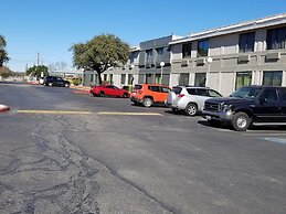 Travelodge by Wyndham San Antonio Downtown Northeast