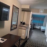 Travelodge by Wyndham San Antonio Downtown Northeast