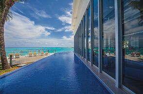 Hotel Riu Cancun -  Adults Only - All Inclusive