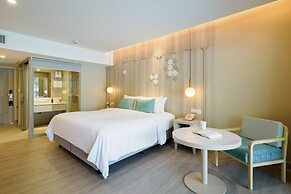 Katathani Phuket Beach Resort