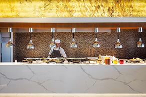 Katathani Phuket Beach Resort