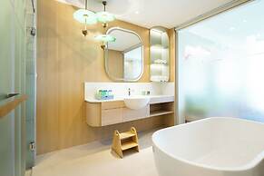 Katathani Phuket Beach Resort