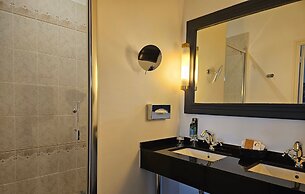 Hôtel Anne d'Anjou,The Originals Collection