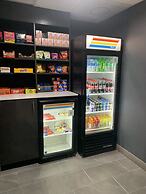 La Quinta Inn & Suites by Wyndham OKC North - Quail Springs