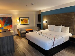 La Quinta Inn & Suites by Wyndham OKC North - Quail Springs