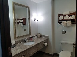 Comfort Inn & Suites Gatesville near Fort Cavazos