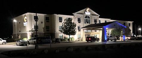 Comfort Inn & Suites Gatesville near Fort Cavazos