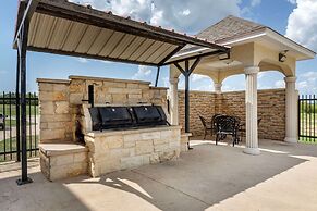 Comfort Inn & Suites Gatesville near Fort Cavazos