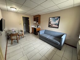 South Shore Inn