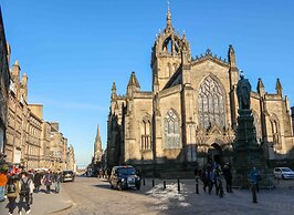 Holiday Inn Express - Edinburgh City Centre by IHG