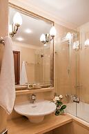 Crystal Palace Boutique Hotel