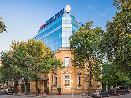 Crystal Palace Boutique Hotel