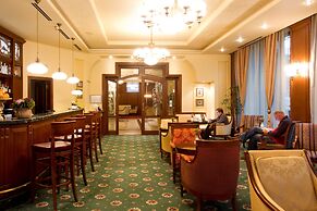 Crystal Palace Boutique Hotel