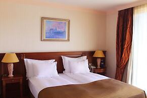 Crystal Palace Boutique Hotel