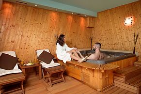 Crystal Palace Boutique Hotel