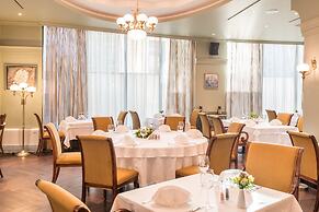 Crystal Palace Boutique Hotel