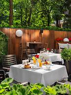 Crystal Palace Boutique Hotel