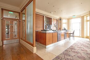 Bournemouth East Cliff by Belvilla