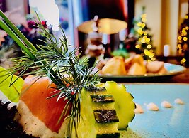 Stonecross Manor Hotel