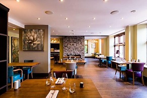 Stonecross Manor Hotel