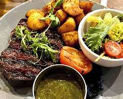 Stonecross Manor Hotel