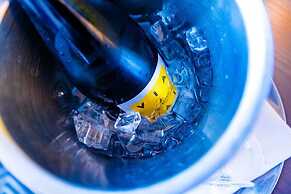 Stonecross Manor Hotel