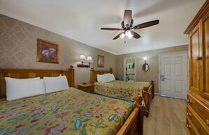 Carmel Inn And Suites