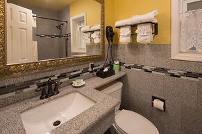 Carmel Inn And Suites