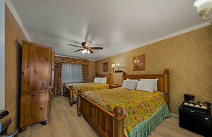 Carmel Inn And Suites