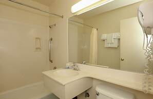 Highland Country Inn