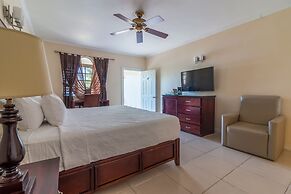 Travellers Beach Resort