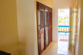 Travellers Beach Resort