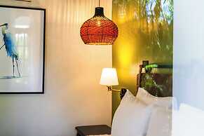 Travellers Beach Resort