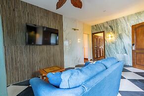 Travellers Beach Resort