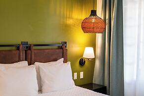 Travellers Beach Resort