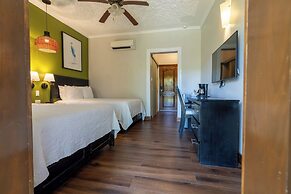 Travellers Beach Resort