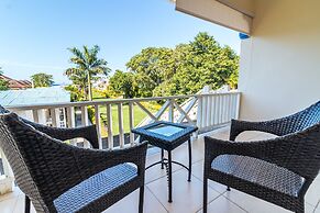 Travellers Beach Resort