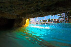 Travellers Beach Resort