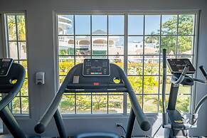 Travellers Beach Resort