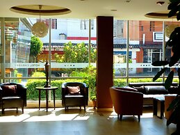 Hotel Embassy