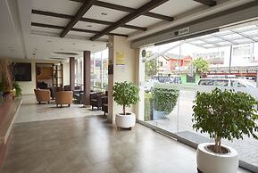 Hotel Embassy