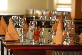 Hotel Embassy